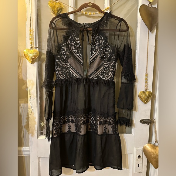 Few Moda Black lace and mesh keyhole Dress Romantic Goth - Picture 1 of 5